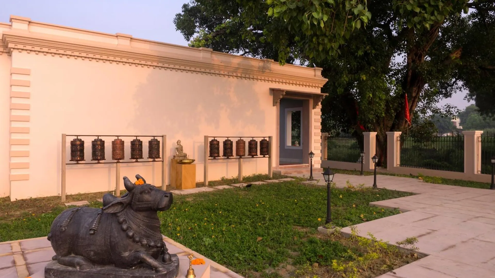 Tree Of Life Resort & Spa Varanasi